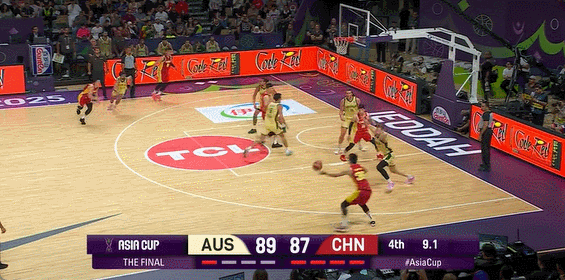 亚男篮, 的雷蒙出场 亚男篮, 的雷蒙出场