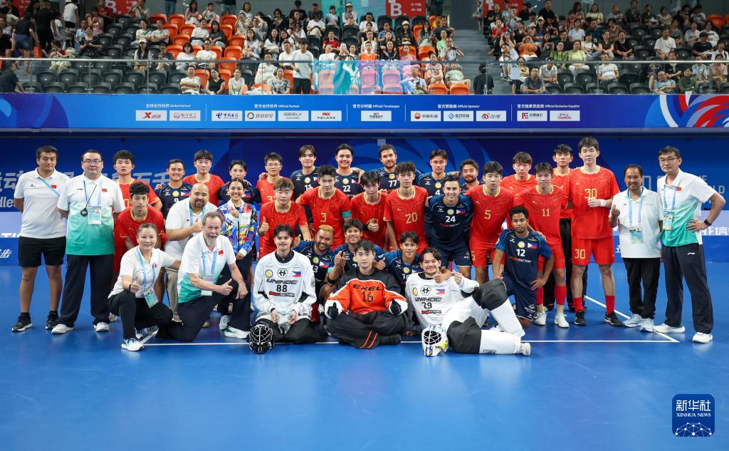 后向观众致, tenan