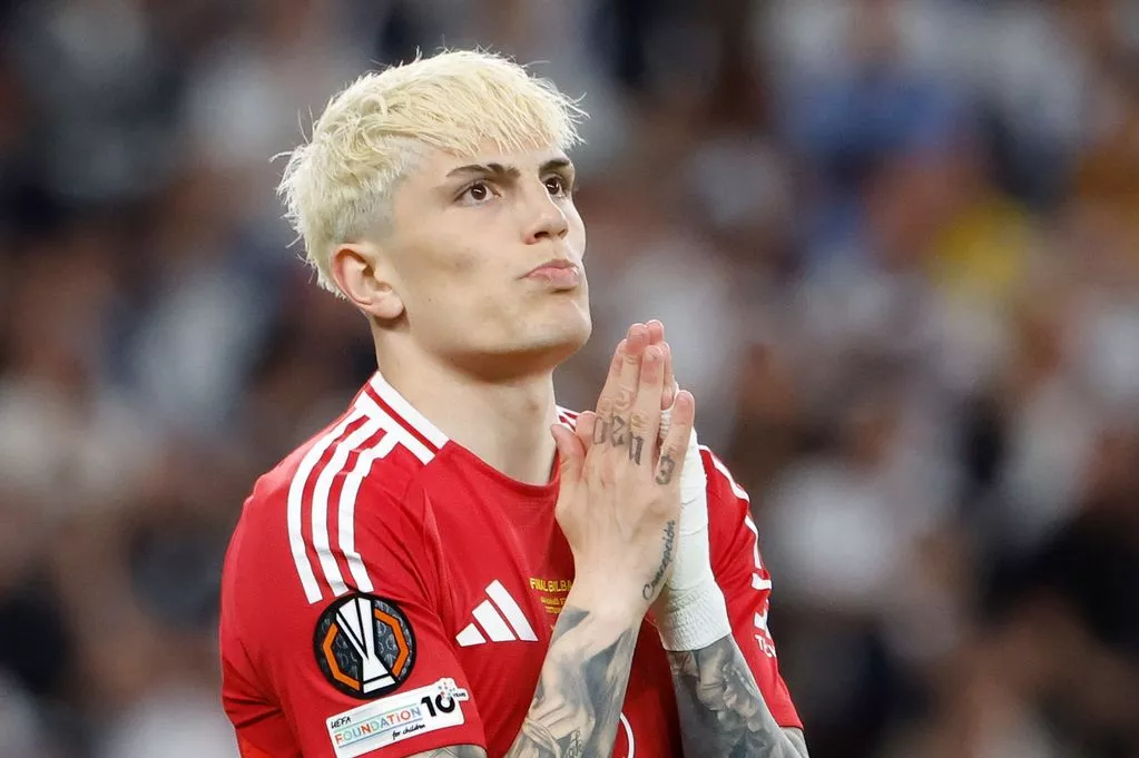 引援重心转, 莫林麾下度, 记者塞缪尔 引援重心转, 莫林麾下度, 记者塞缪尔