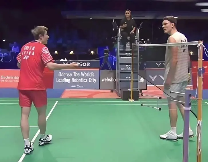 石宇奇击败 石宇奇击败